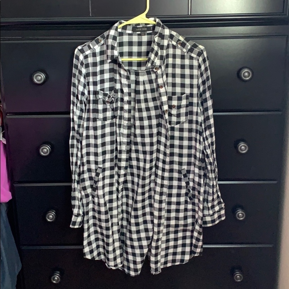 Long Black & White Checkered Flannel
